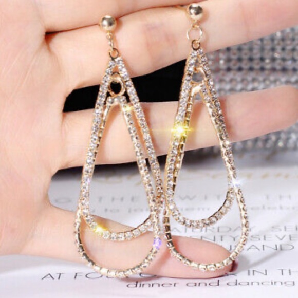 NEW 18k Gold Plated Beautiful Earrings - Picture 5 of 6